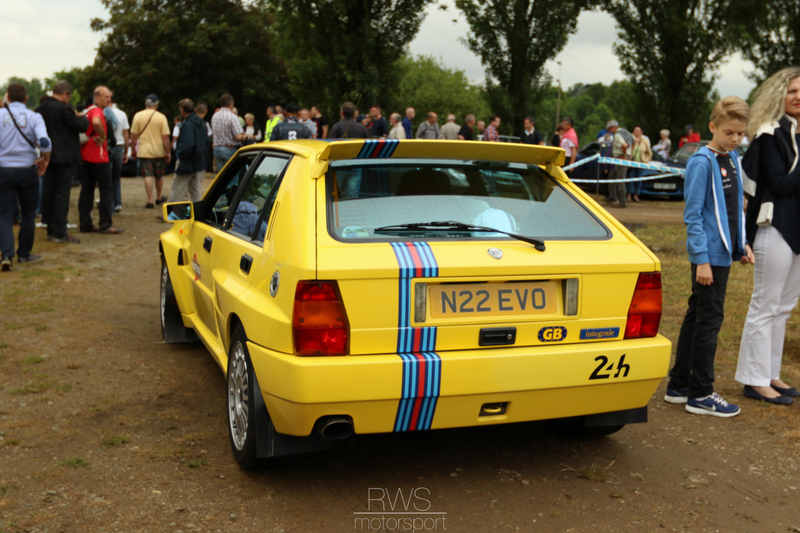 Illustration for article titled Classic British Welcome Photos (Le Mans Carshow)